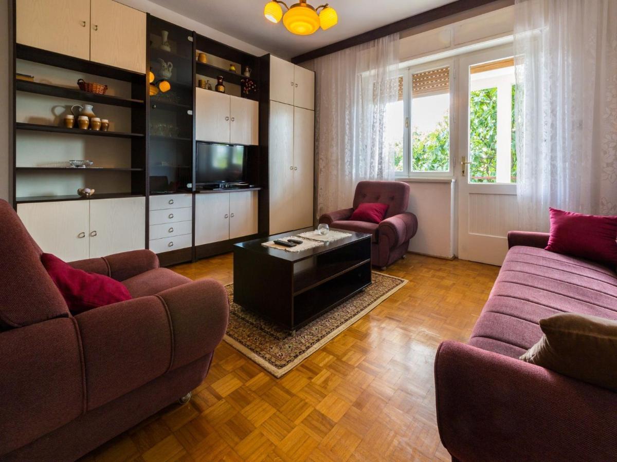 Apartment Mia 茨里克韦尼察 外观 照片